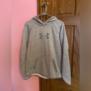 Under Armor Sweatshirt